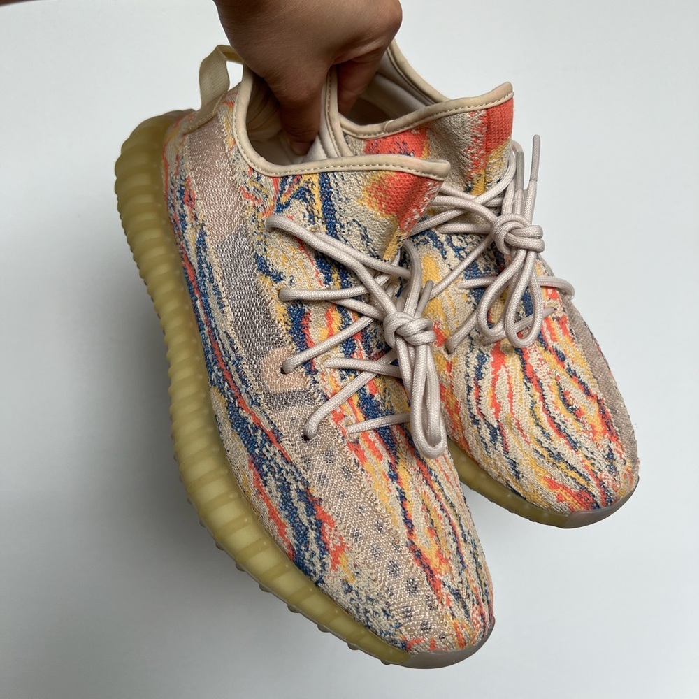 Yeezy Boost 350 V2